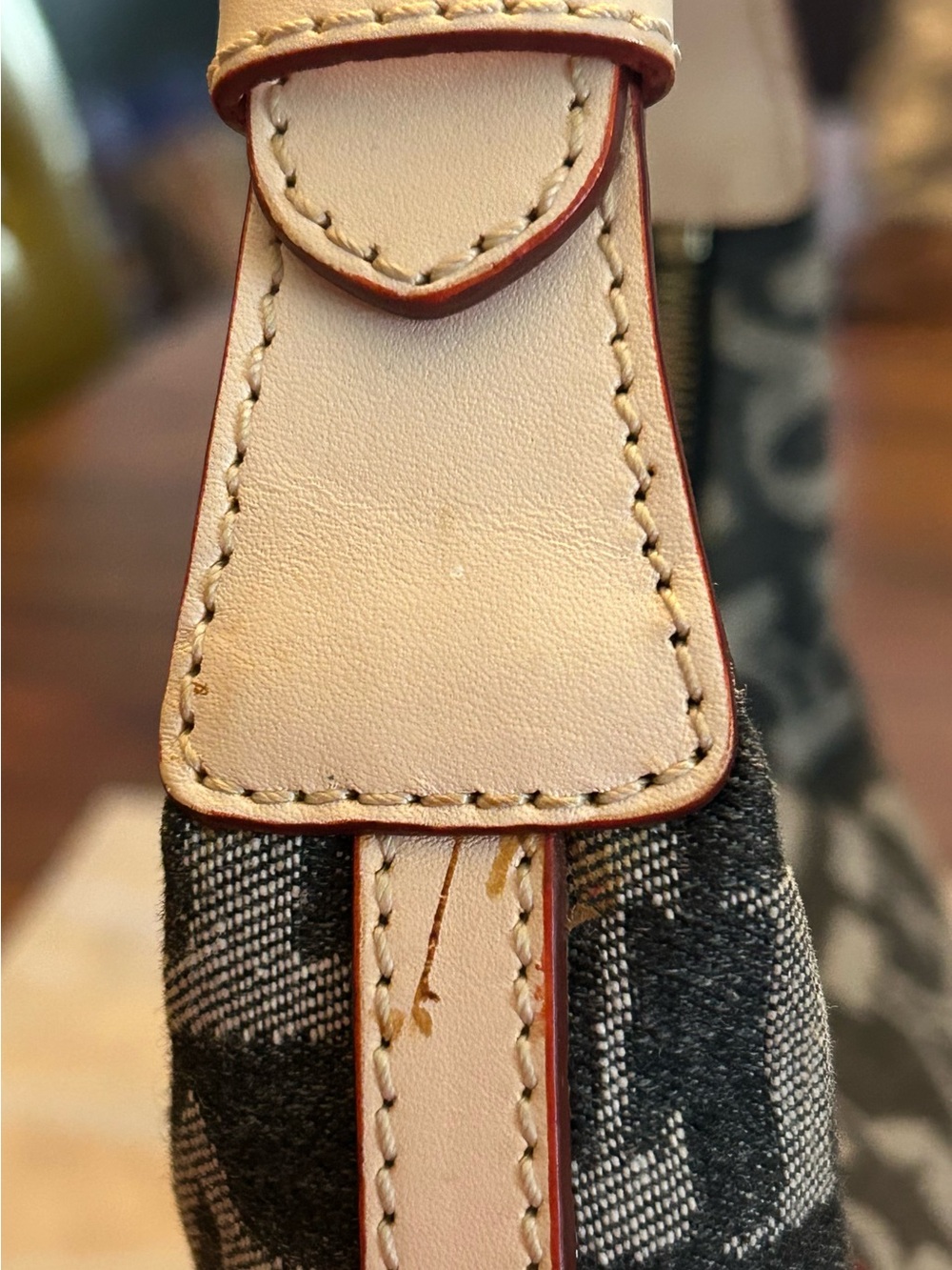 Dooney & Bourke Hearts & Stars Hobo Shoulder Bag Made in Italy Dark Blue & Cream - Picture 11 of 16